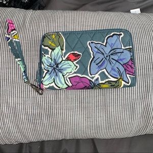 VB Accordion Wallet/Wristlet